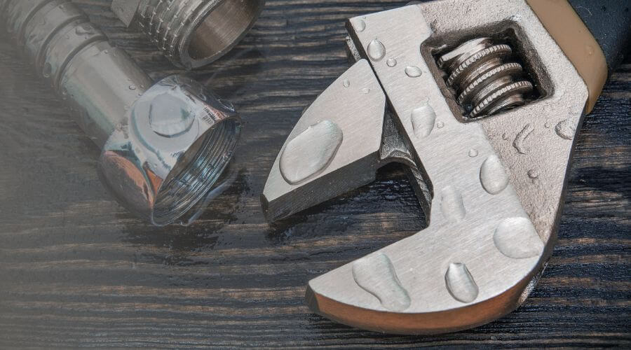 Why choose water damage restoration service for commercial flood cleanup in Valley Stream